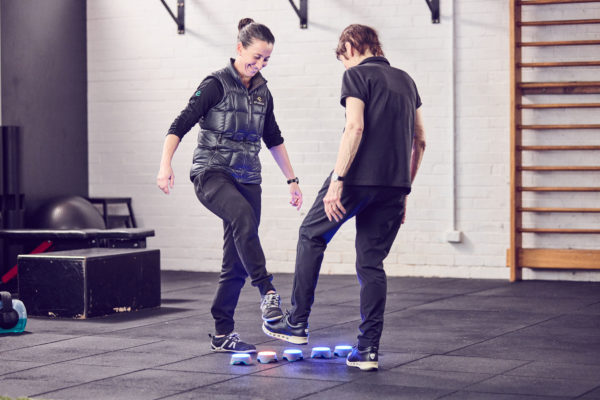 This is an Exercise Physiologist conducting a exercise for brain health exercise session